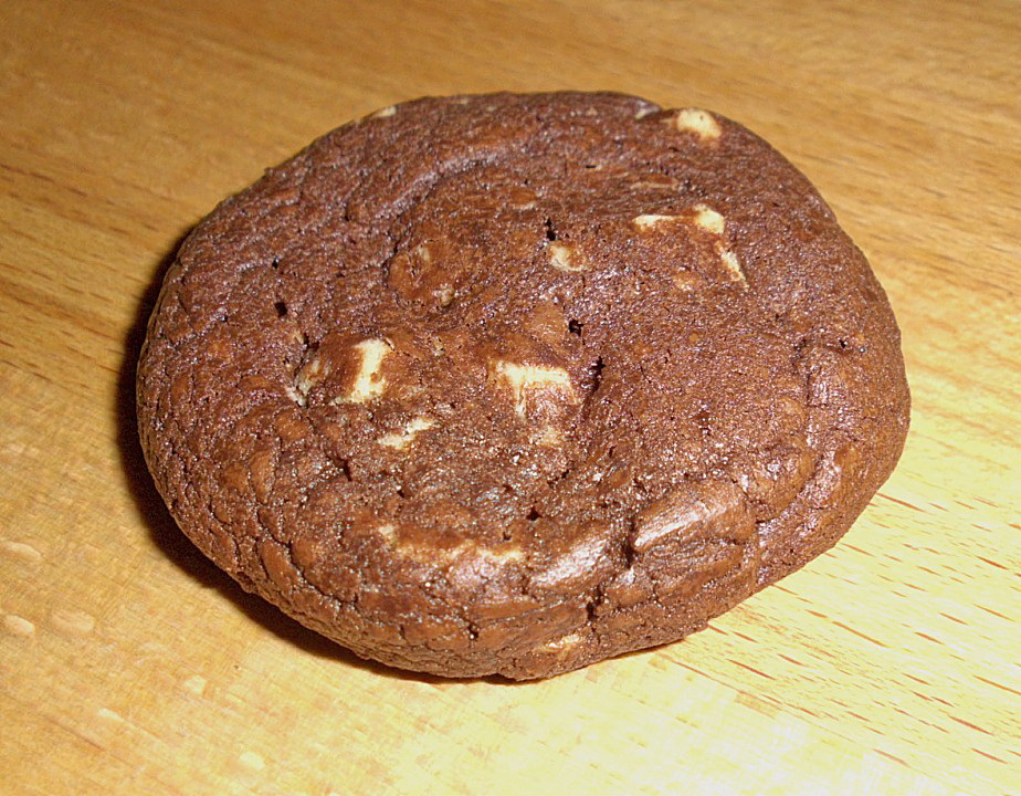 Шоколадное печенье с шоколадной крошкой